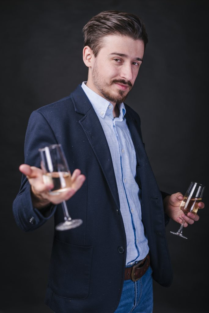 Sokszor a munkahelyi stressz elengedésének legjobb eszköze az alkohol. Sajnos nem így van.